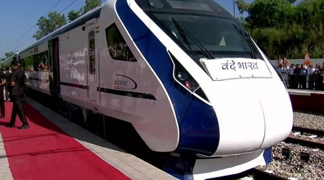 Delhi Amb Andaura Vande Bharat Express