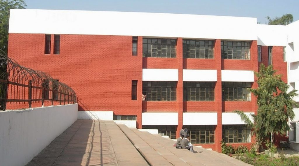 Navyug School Sarojini Nagar Delhi