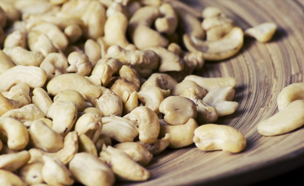 cashew price